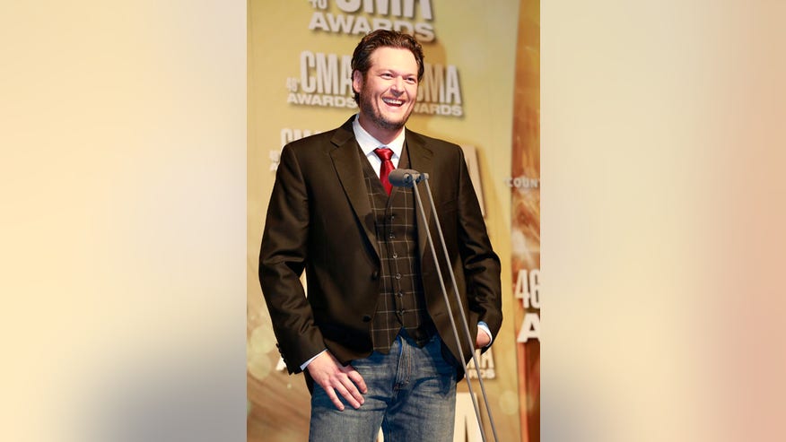 blake shelton tall.jpg